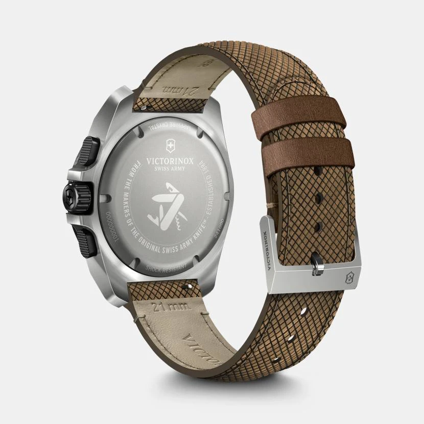 wat_241988-1_ba-tifio%3dtransformbackground,colorf0f0f0%26io%3dtransformfit,width1100,height830%26quality%3d100_23e50