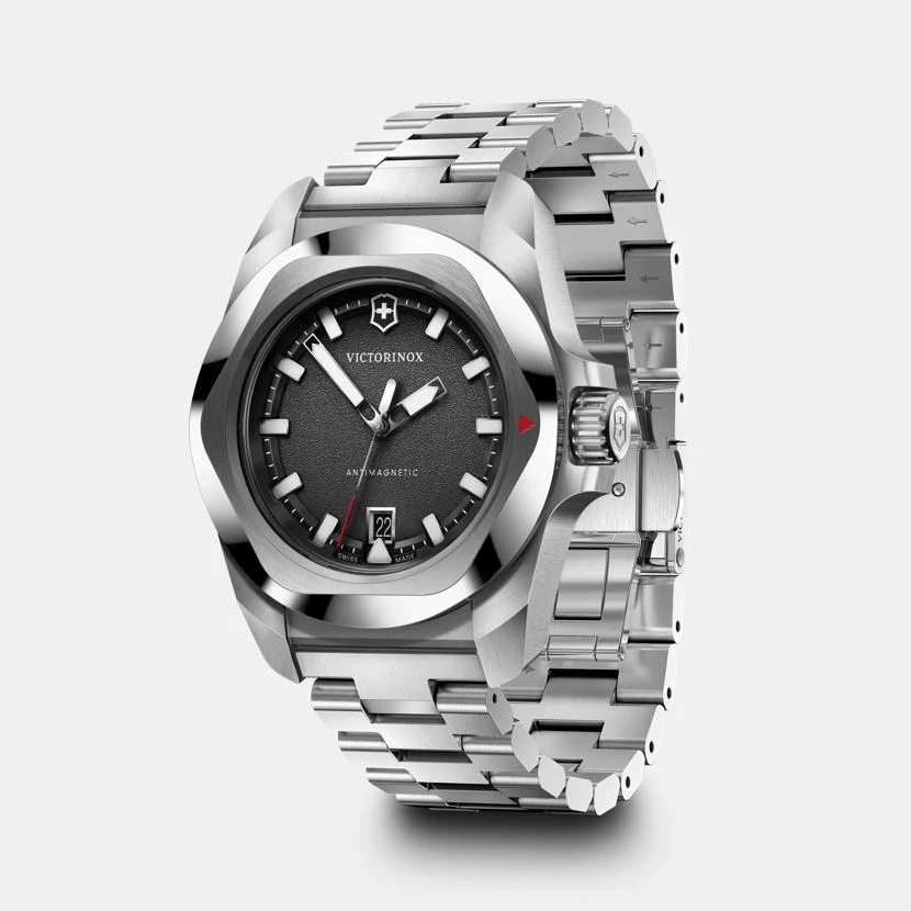 wat_242030_frio%3dtransformbackground,colorf0f0f0%26io%3dtransformfit,width1100,height830%26quality%3d100_7d87e