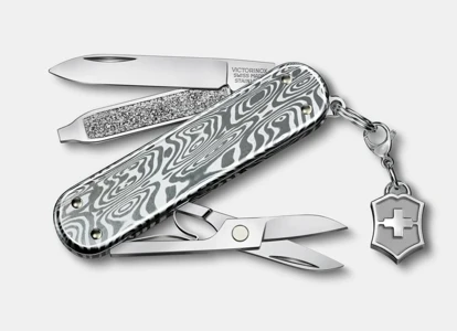 Victorinox Classic SD Brilliant Damast