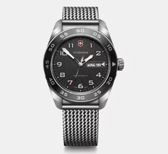 Victorinox Swiss Army Quartz - kovový remienok